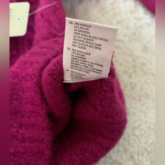 Cloth. Cropped Sweater - Picture 5 of 5